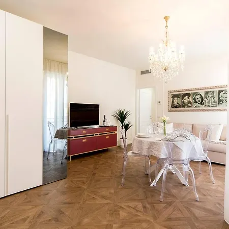 Madonna Montecchi Luxury In * Verona