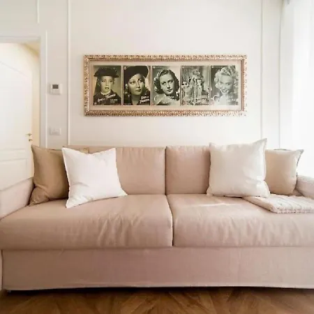 Madonna Montecchi Luxury In Verona