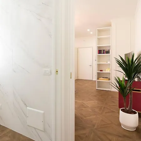 Madonna Montecchi Luxury In Apartment Verona